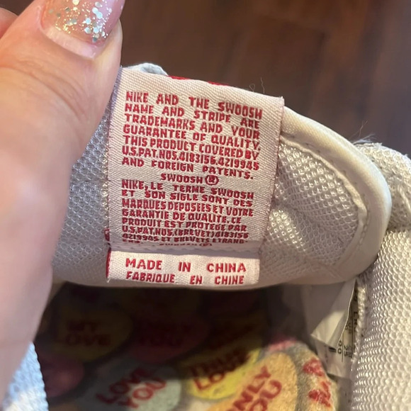 Nike sneakers size 8 Air Force 1 low Valentine 💌 - Picture 11 of 12